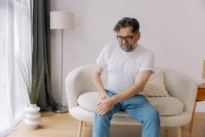 أسباب ألم الركبة المفاجئ